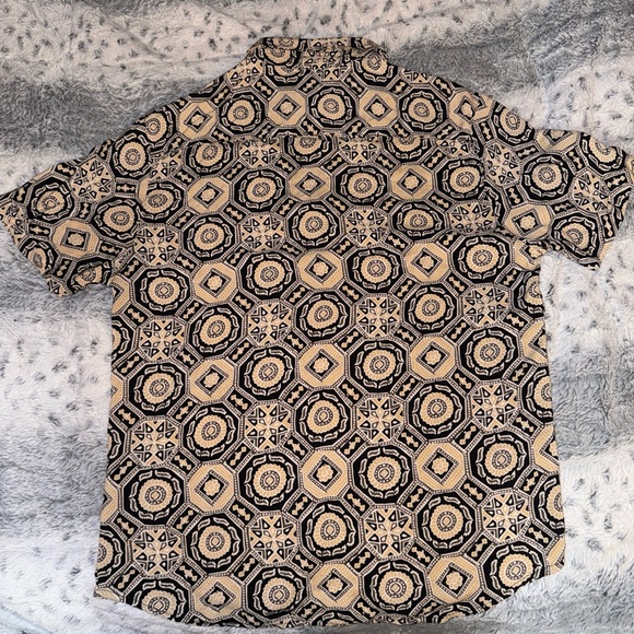 🗣️🗣️Denim & Flower Brand New Collard T-Shirt for Sale! 🔥🔥🔥 - Picture 6 of 6